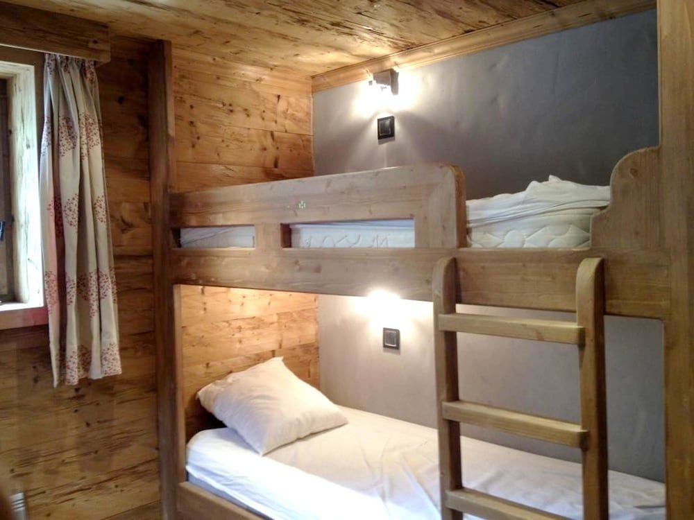 Apartment With one Bedroom in Cauterets, With Wonderful Mountain View and Furnished Terrace 3