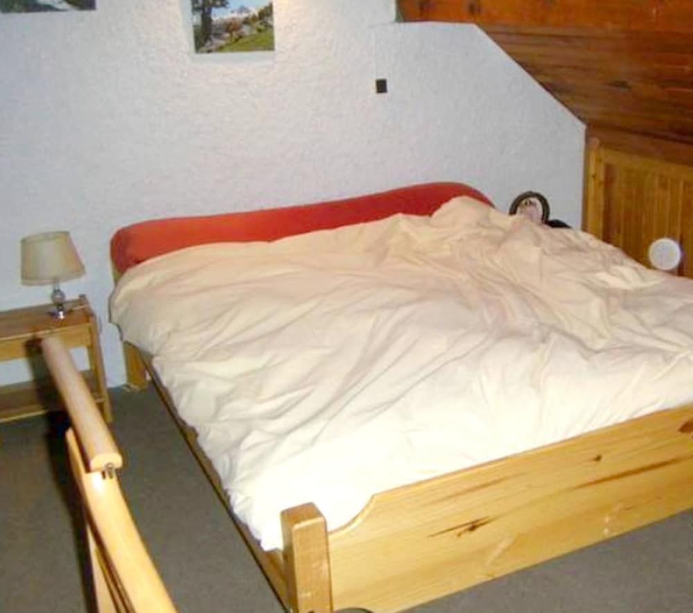 Apartment With one Bedroom in Cauterets, With Wonderful Mountain View and Furnished Terrace 2