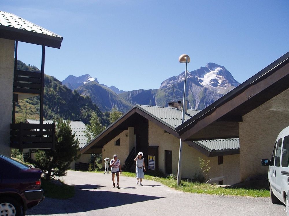 Apartment With one Bedroom in Deux Alpes, With Wonderful Mountain View and Furnished Balcony 1