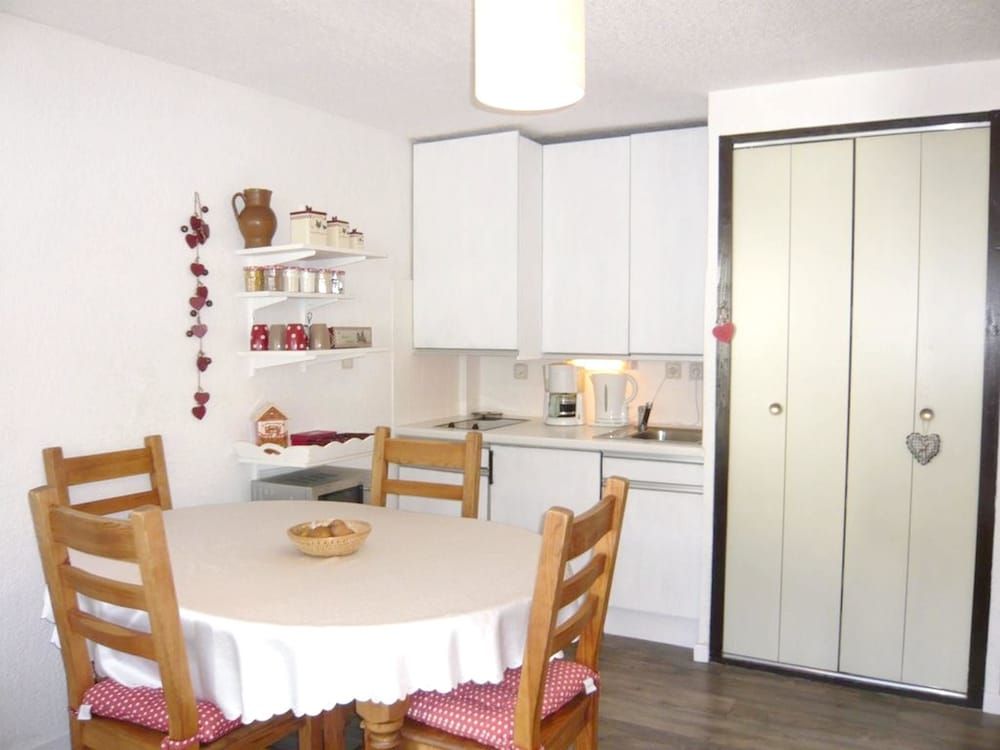 Apartment With one Bedroom in Saint-lary-soulan, With Wonderful Mountain View, Furnished Terrace and Wifi 3