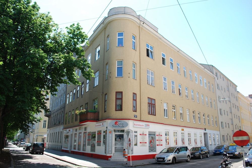 Apartments Heine 1 Apartments Heine 1