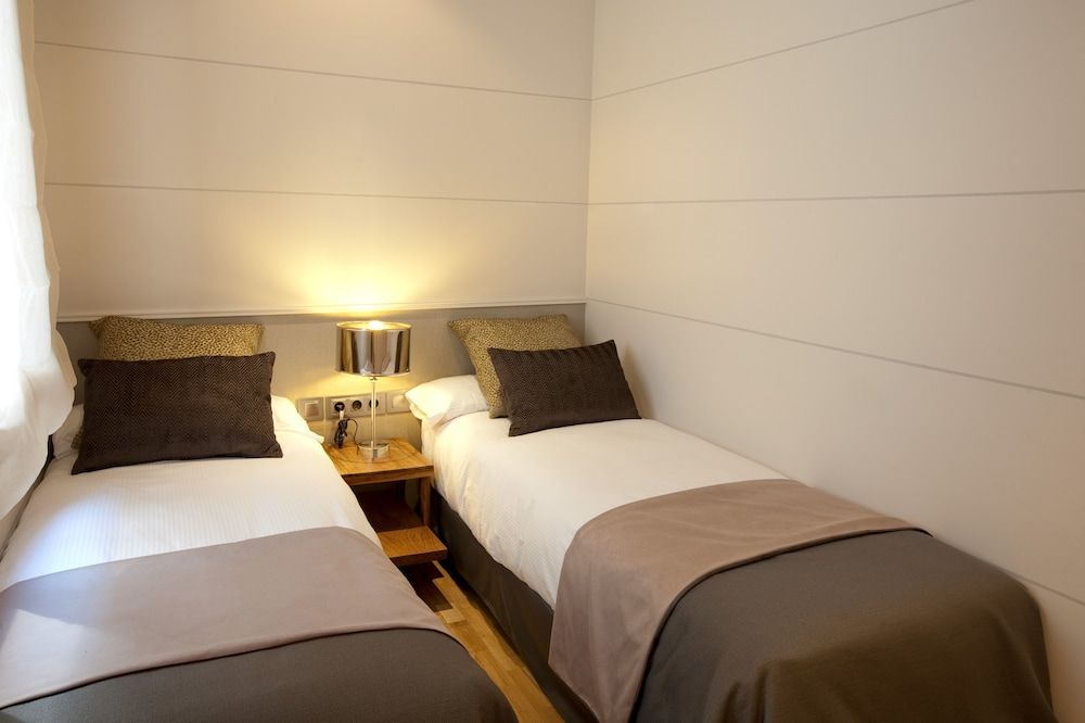 Apartments Sixtyfour Barcelona 3