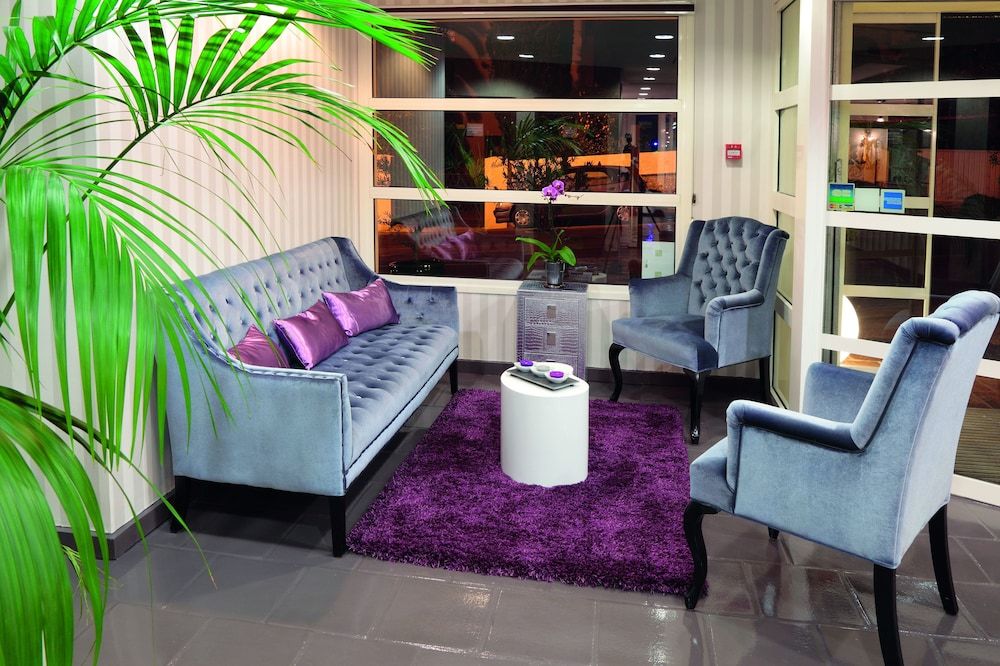 Appart City Confort Cannes Le Cannet 2