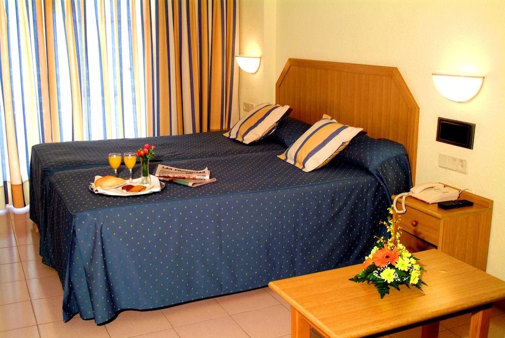 Hotel AR Roca Esmeralda & Spa 3