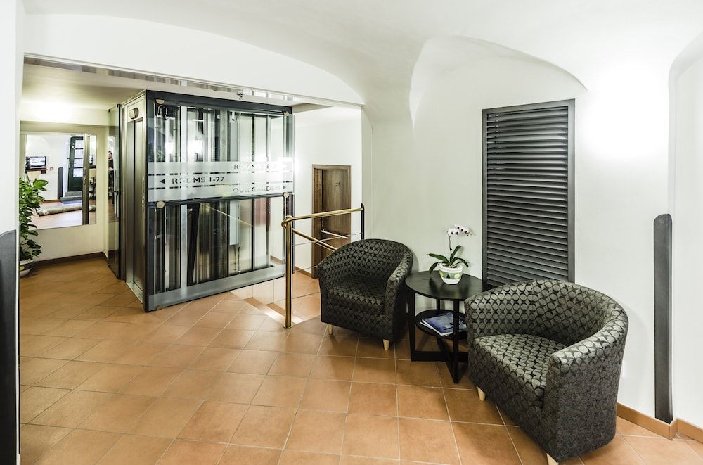 Archibald at the Charles Bridge Hotel 2