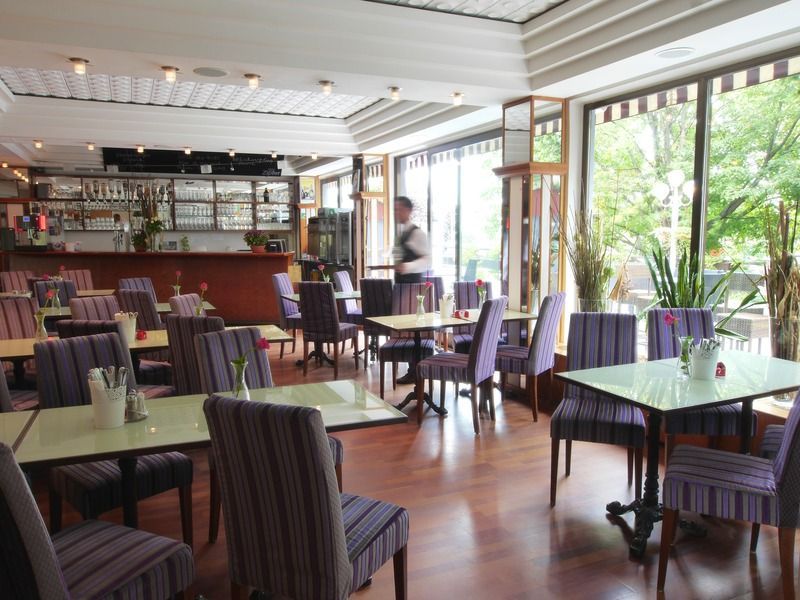 Arion Airport Hotel 2