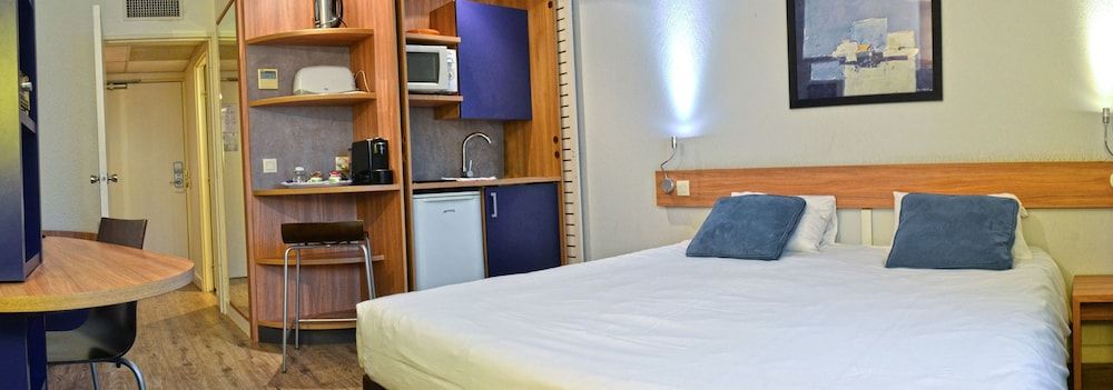 Art Hotel Paris Est 3