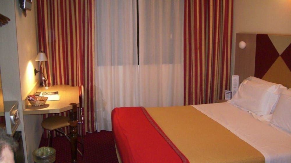 Art & Hotel 2 Art & Hotel 2