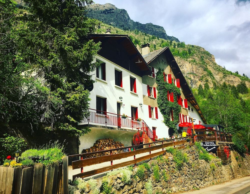 AU BON ACCUEIL 1 AU BON ACCUEIL 1