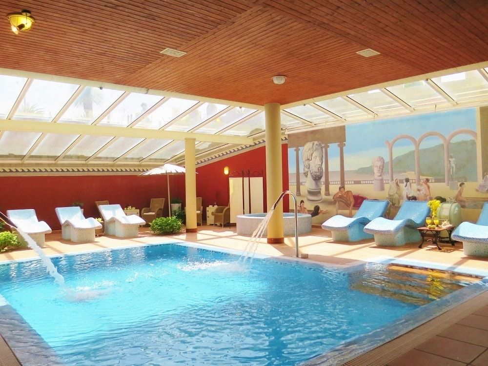 🛣️ Maravilhoso Hotel 4* com SPA na Galiza com Pequeno-Almoço Incluído e perto da Praia | Sanxenxo