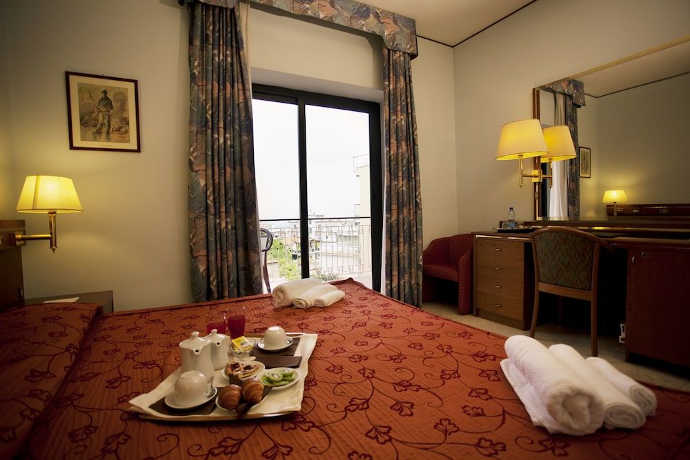 Augustus 1 Augustus 1