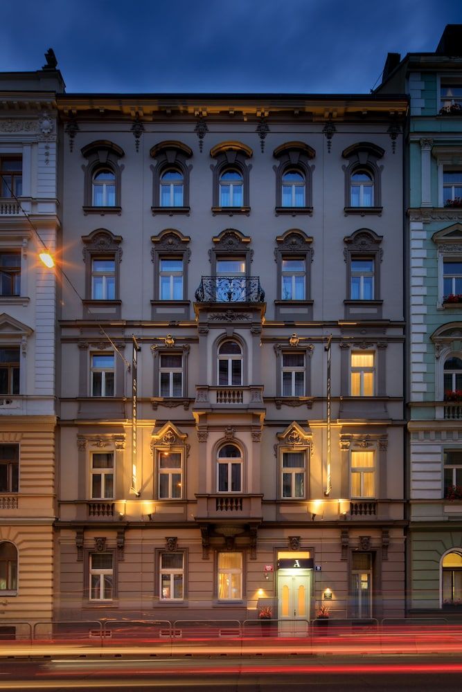 Avenue Legerova 19 1