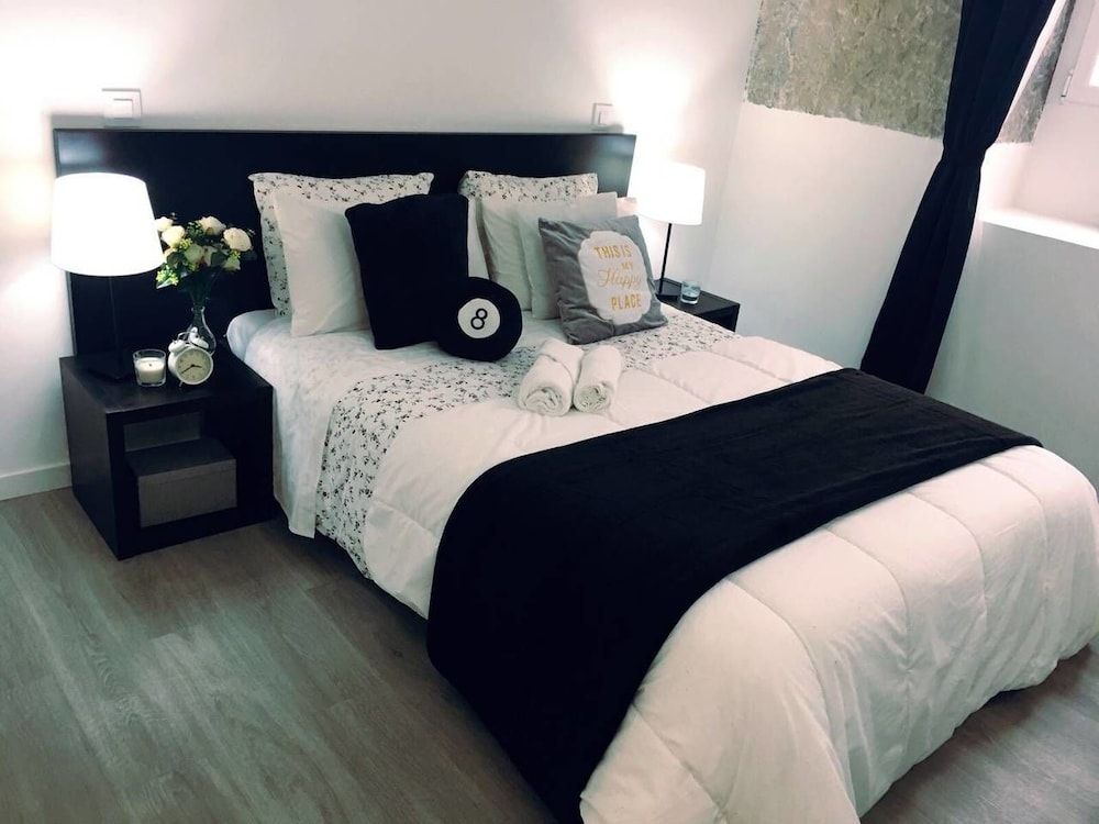 A&Z Juan de Mena -Only Adults 1