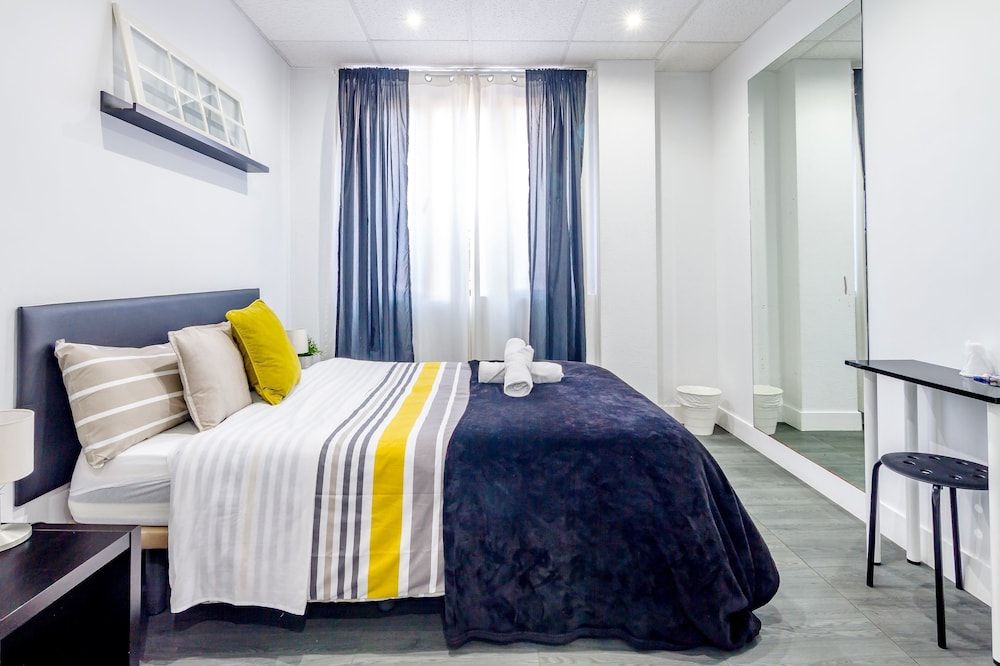 A&Z Ulises - Only Adults 1