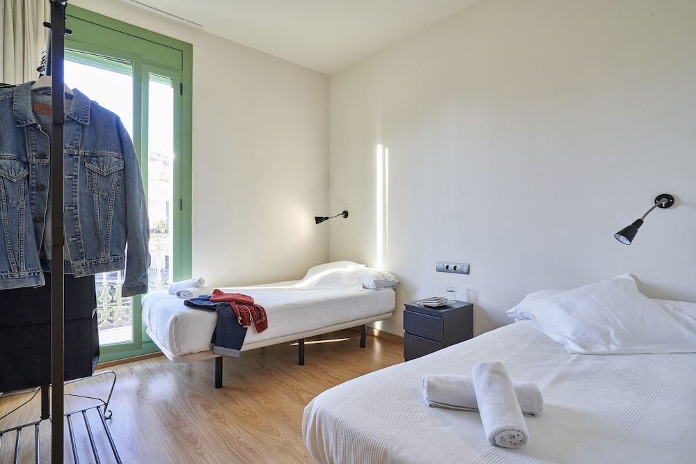 Barcelona Sants Station Apartments 3