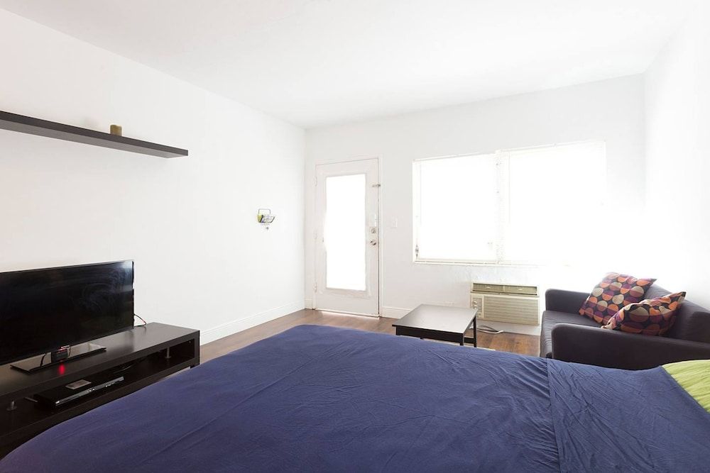 Beautiful Place in heart of South Beach 3