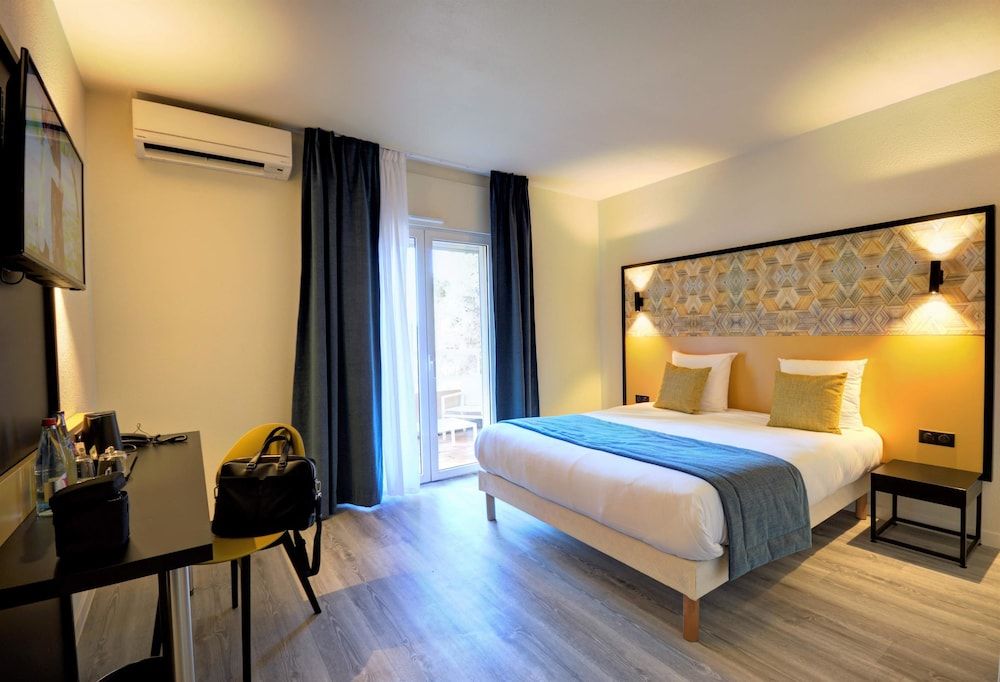 Best Western Domaine de Roquerousse 3 estrelas em Salon-de-Provence