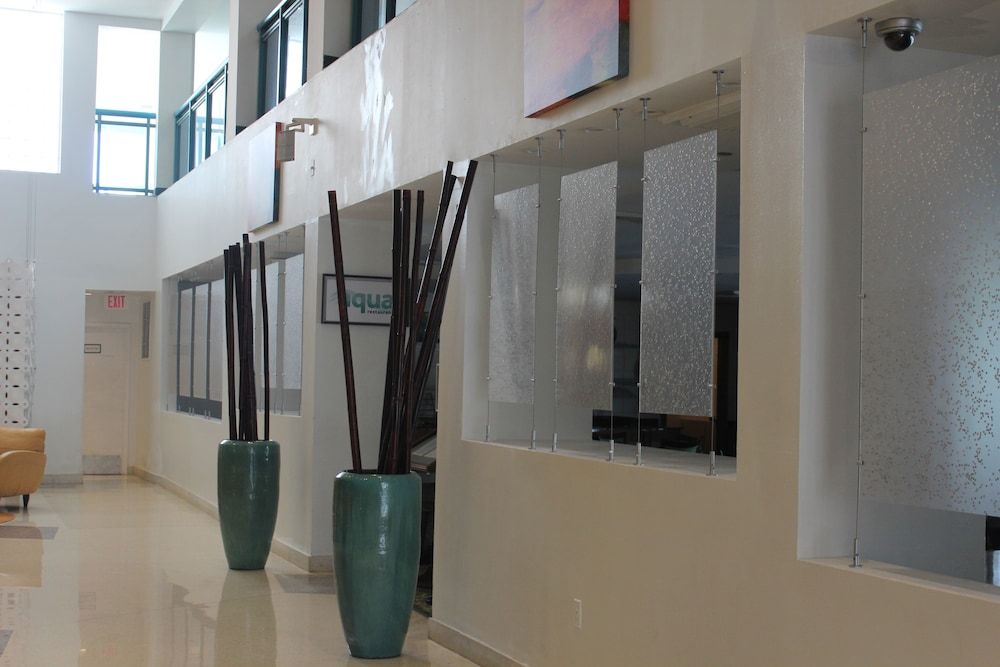 Best Western Plus Atlantic Beach Resort 2