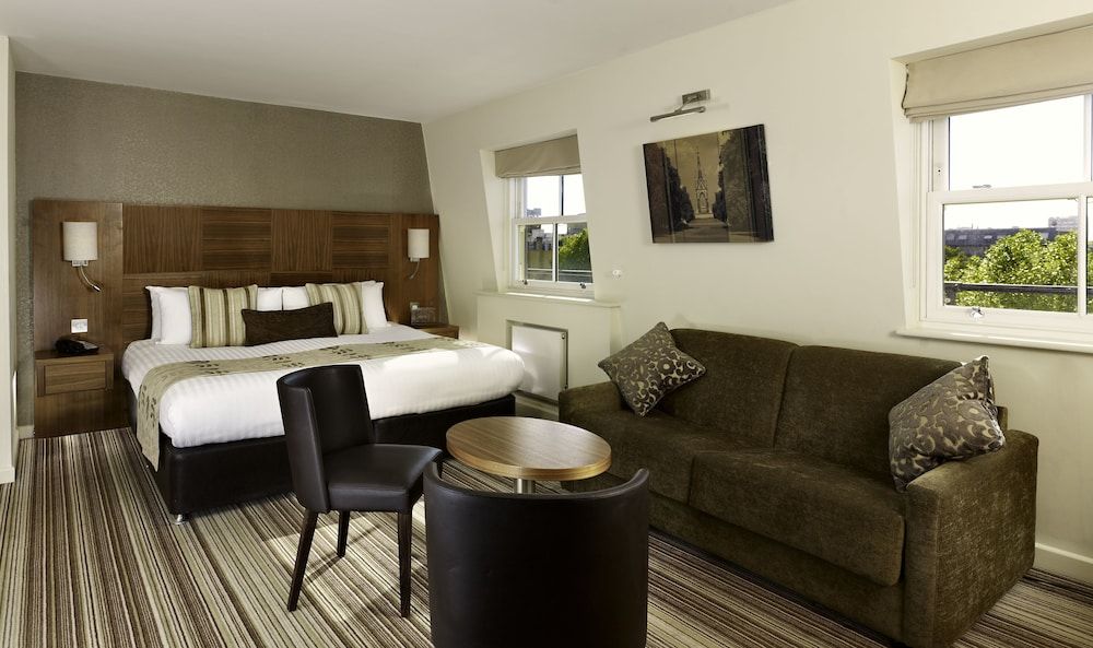 Blakemore Hyde Park 3 Blakemore Hyde Park 3