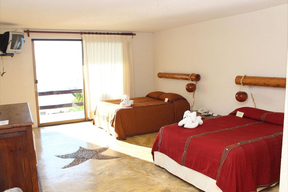 Blue Angel Resort 3 Blue Angel Resort 3