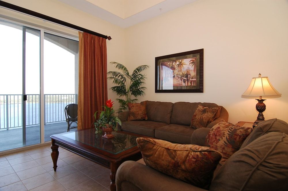 Blue Heron Vacation Condos by Lexington 1