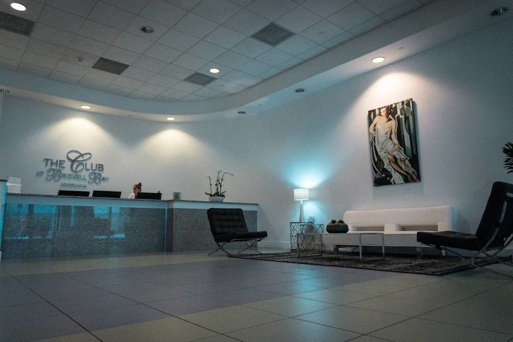 Brickell Suites Miami 3