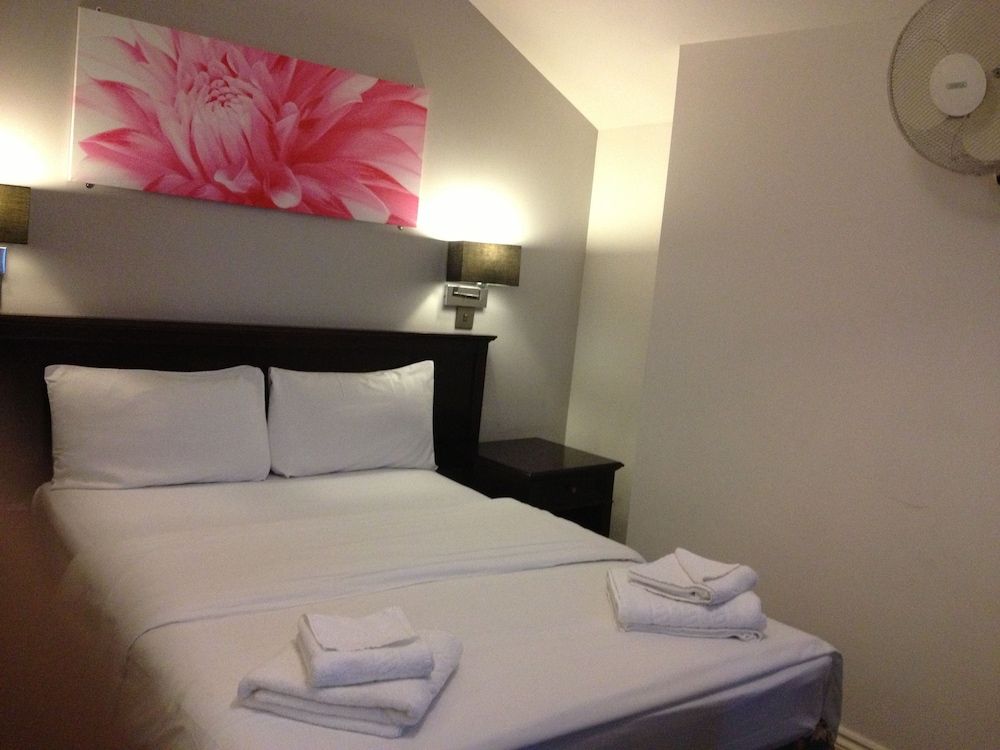 Bridge Park Hotel 2
