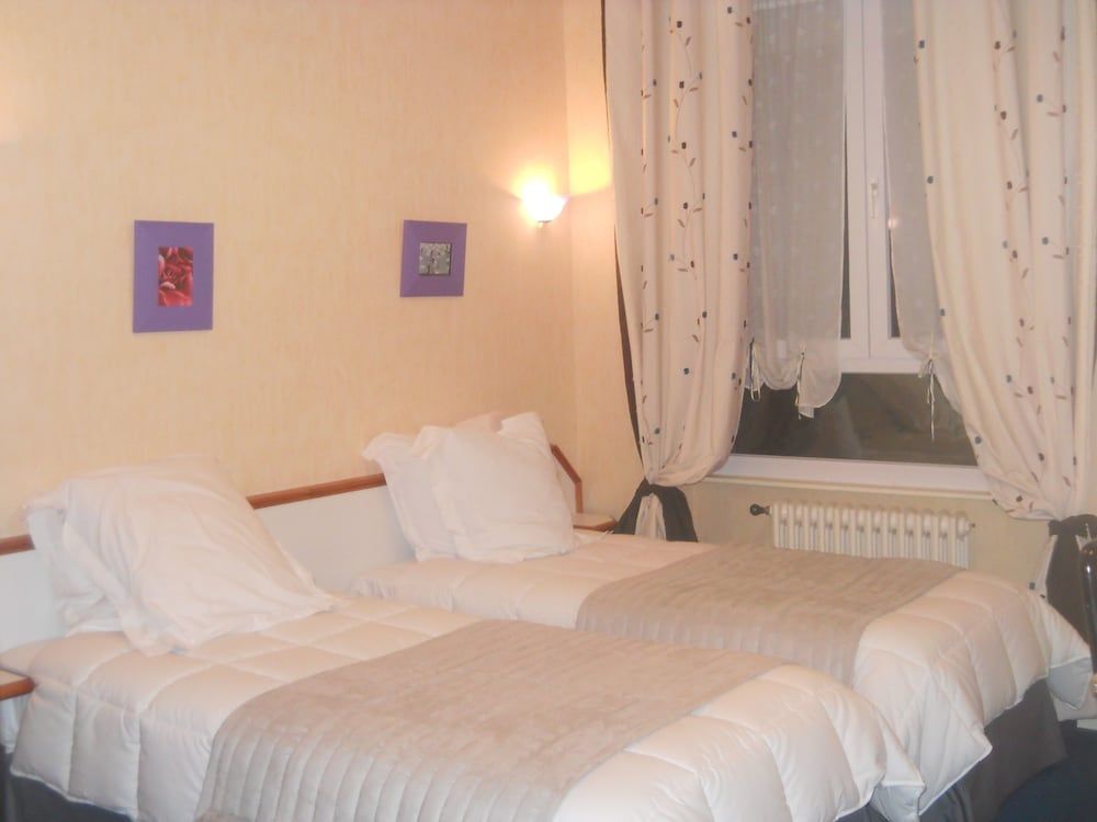 Brit Hotel Les Camelias 2 étoiles à Bagnoles-de-l'Orne