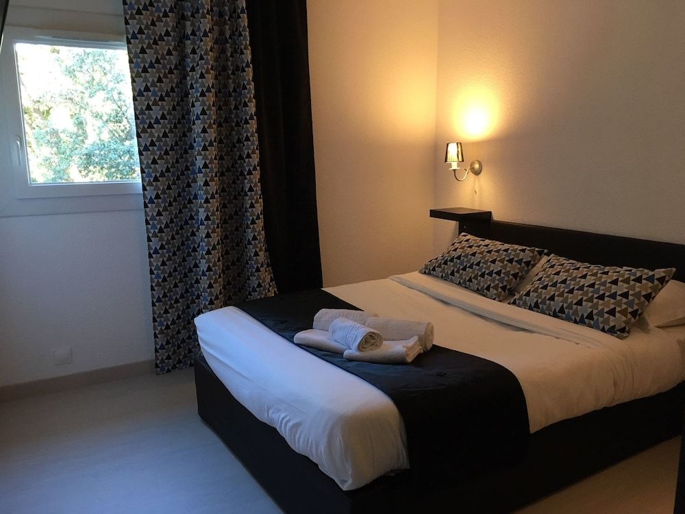 Brit Hotel Salon de Provence 2