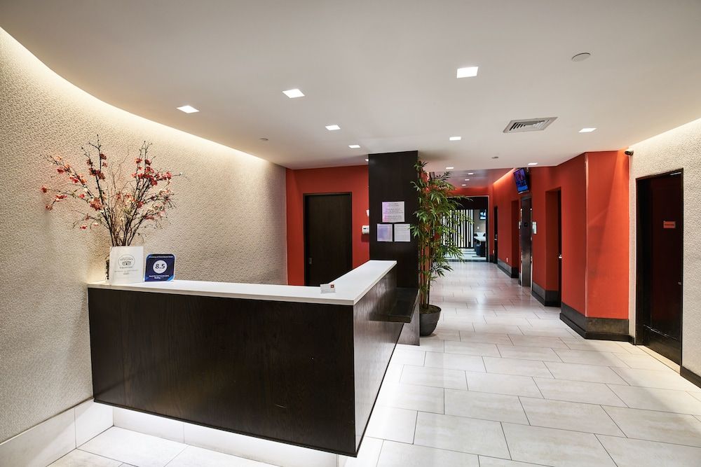 Broadway @ Times Square Hotel 2