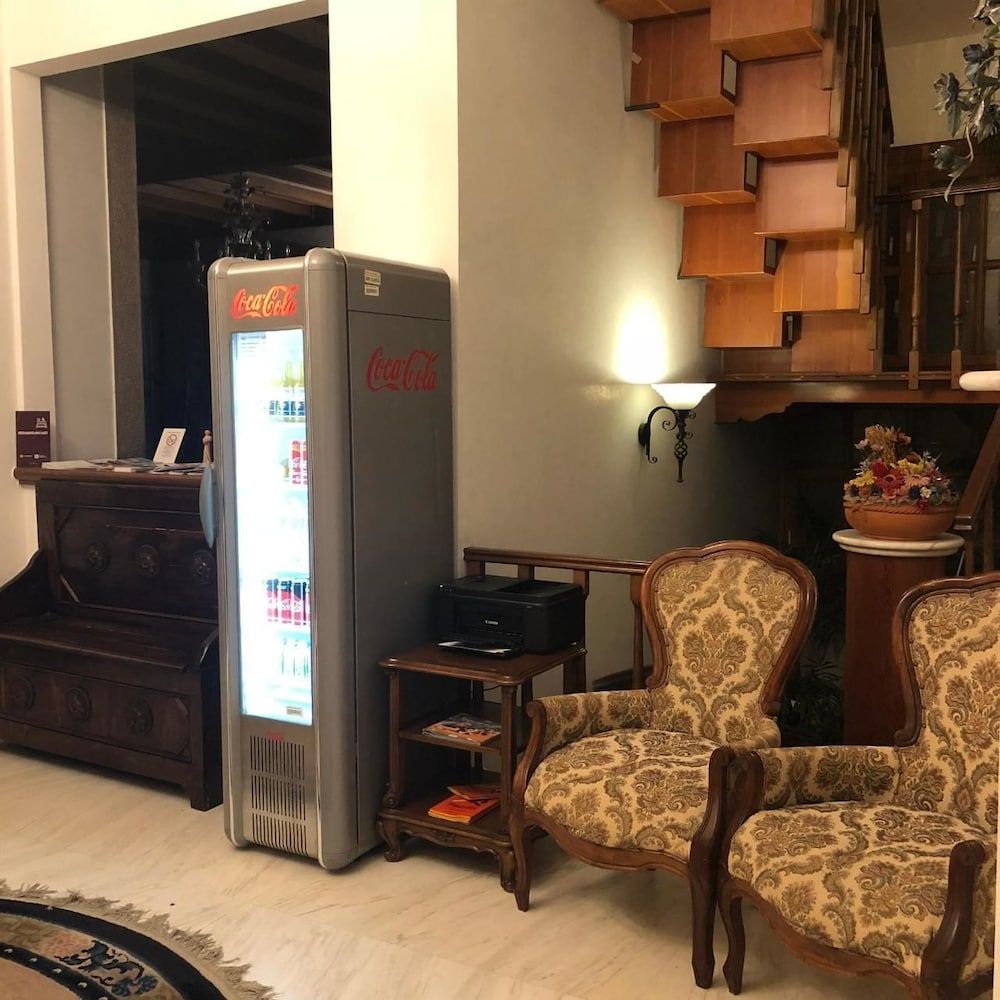 B&B Family First 2 B&B Family First 2