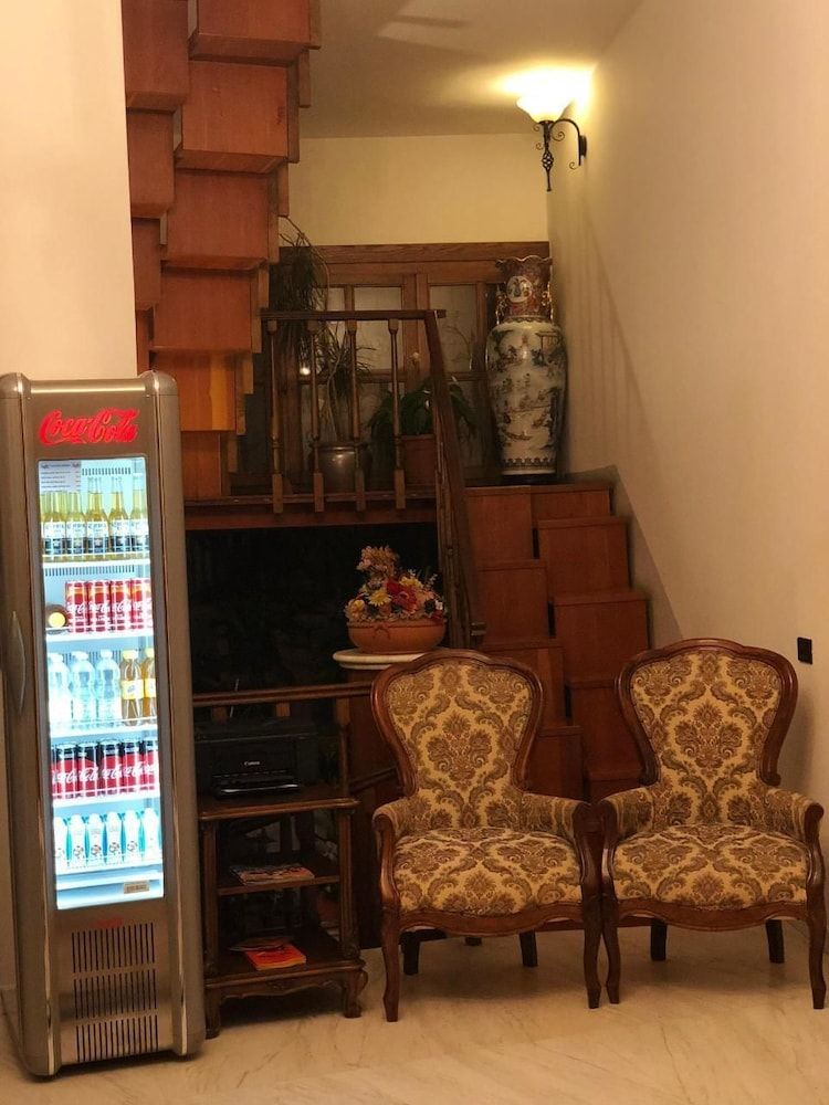 B&B Family First 3 B&B Family First 3