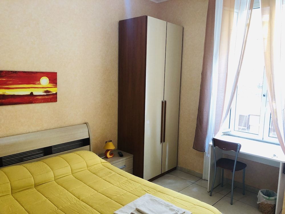 B&B Quattro Palazzi Napoli 1 B&B Quattro Palazzi Napoli 1