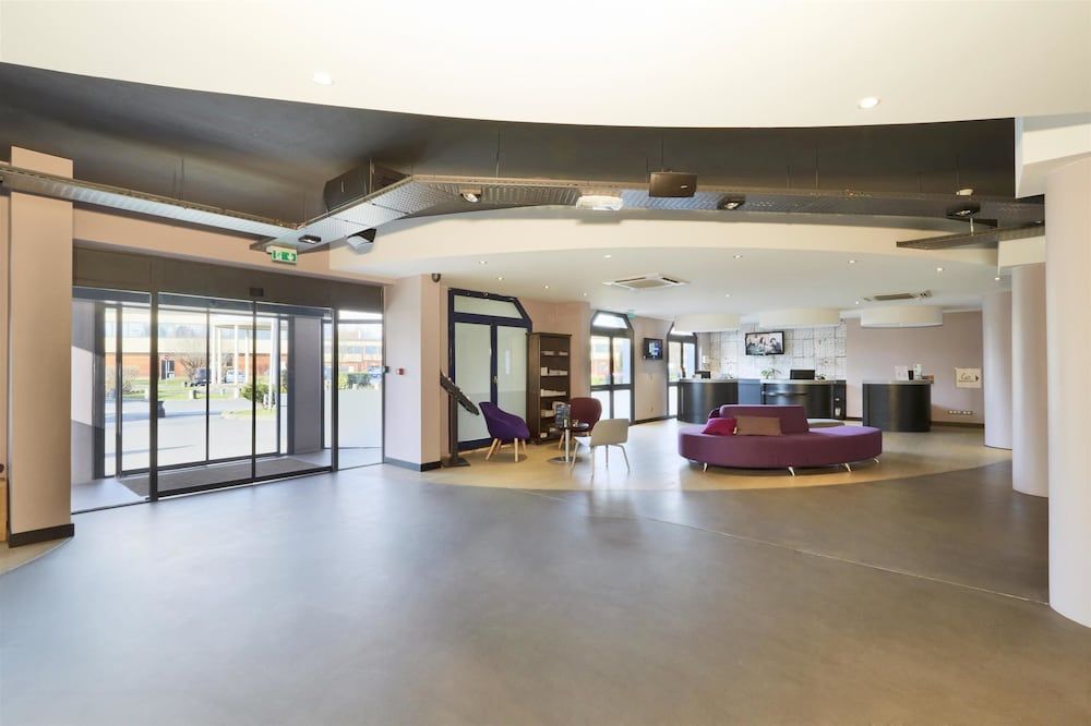 Hôtel Restaurant Campanile Le Blanc-Mesnil 3