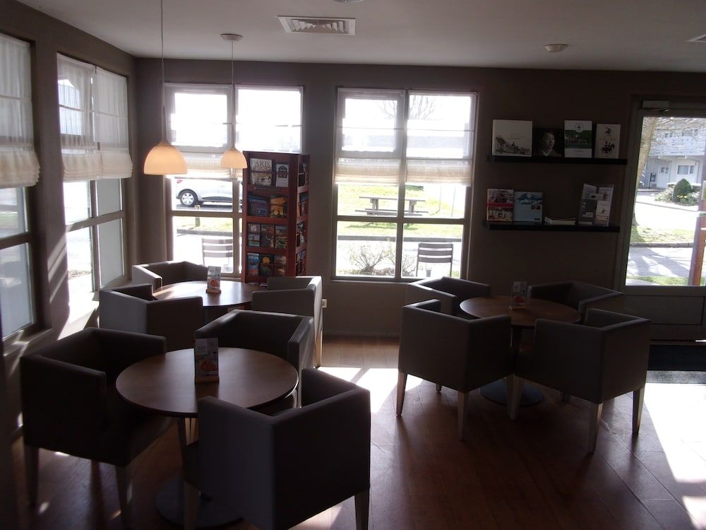 Campanile Chantilly 2