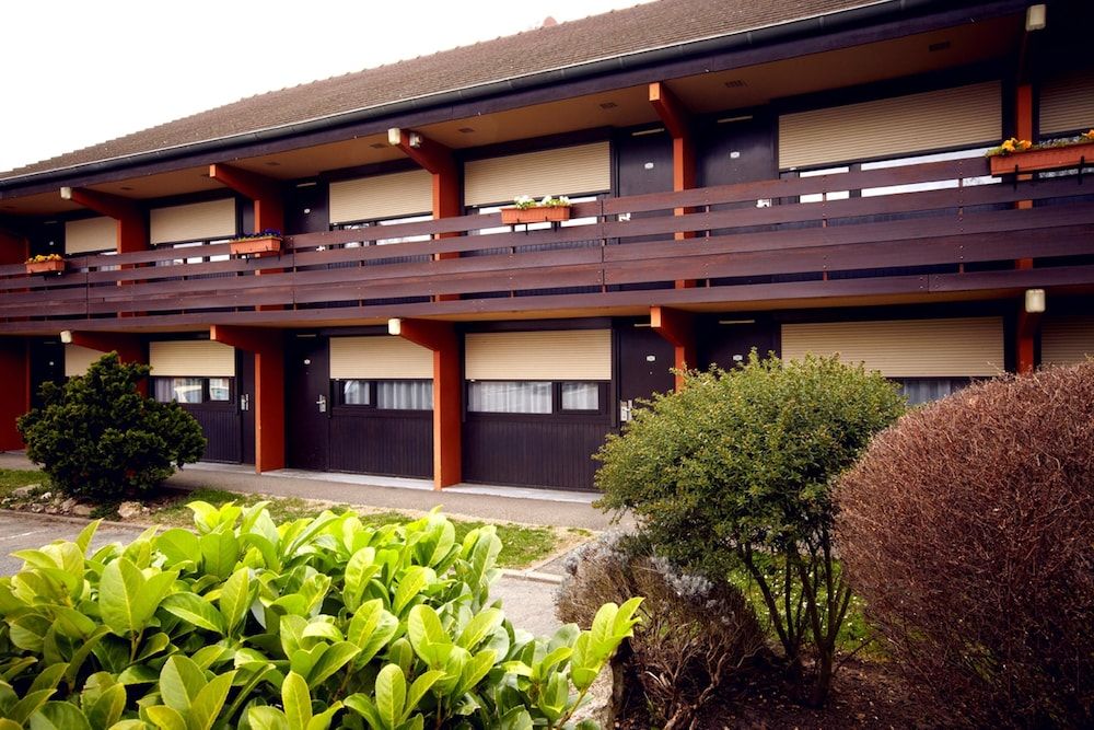 Campanile Le Havre Est 2 étoiles à Gonfreville-lʼOrcher