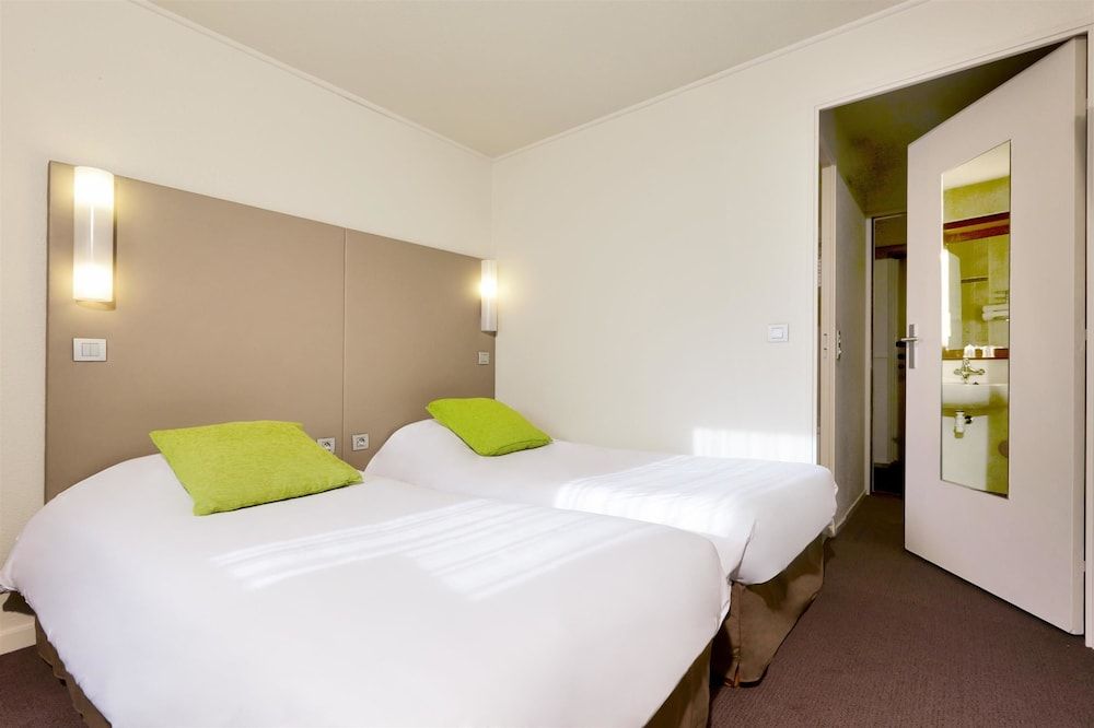 Campanile Porte De Bagnolet 3