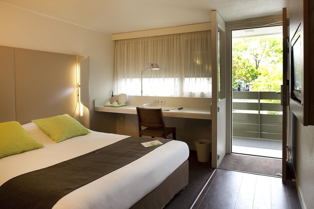 Campanile Saint Germain En Laye 2