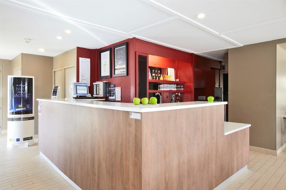 Campanile Versailles Buc 3