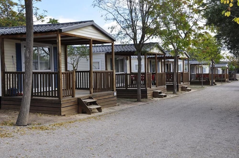 Camping La Estanca 2 estrellas en Alcañiz