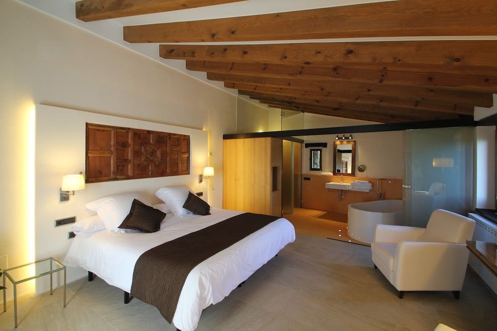 Can Cuch Hotel - Restaurante 2 Can Cuch Hotel - Restaurante 2