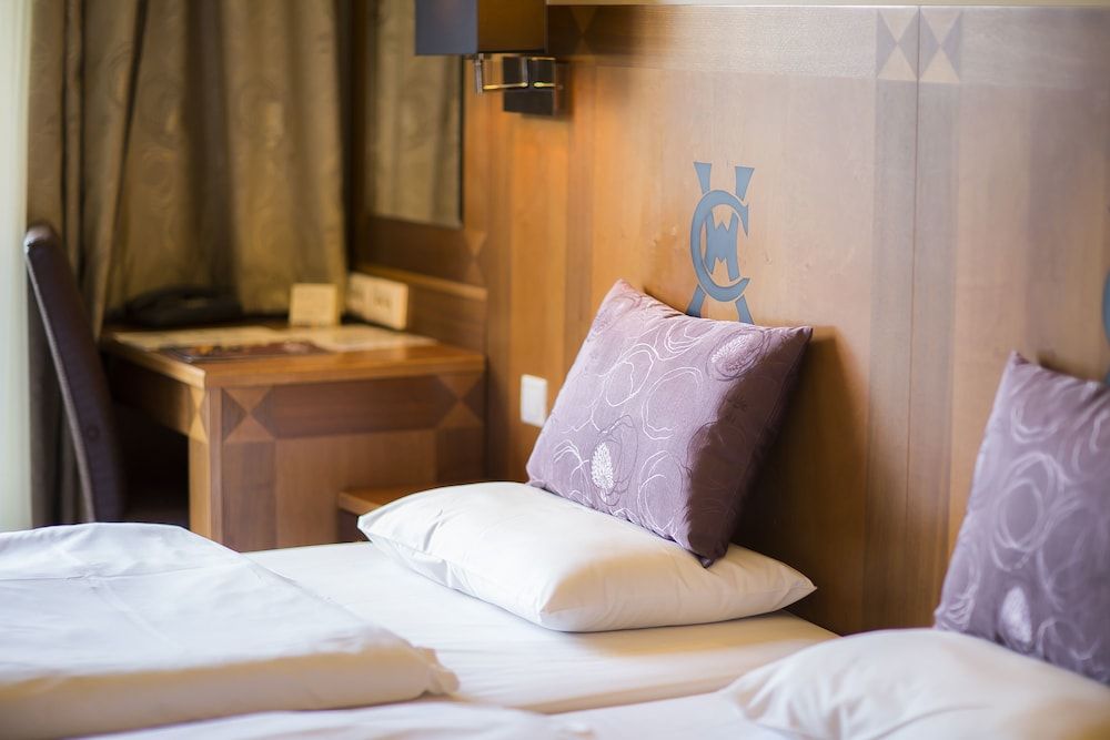 Carlton Hotel Budapest 2