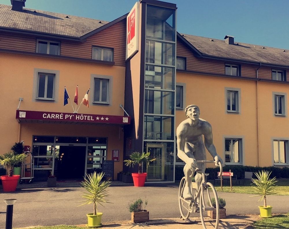 Carre Py Hotel 3 estrelas em Bagnères-de-Bigorre