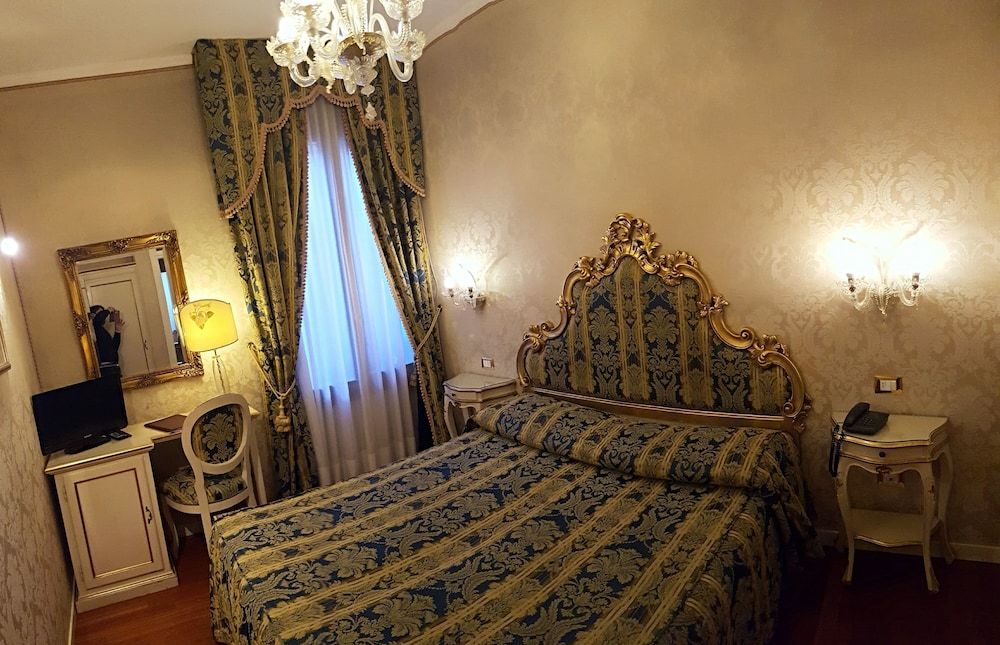 Casa Pisani Canal 2