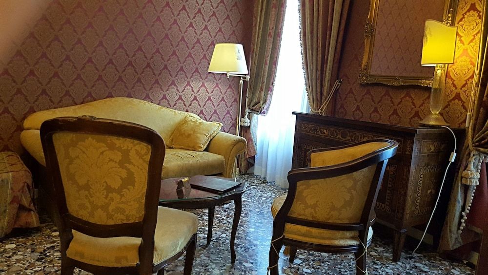 Casa Pisani Canal 3
