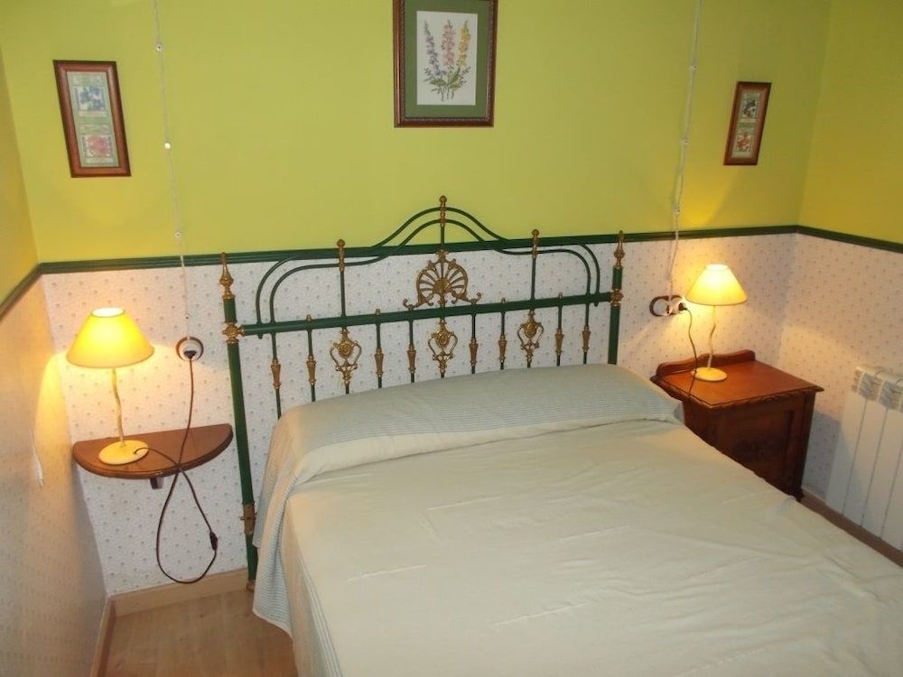 Casa Rural Nava Guela con Barbacoa 2