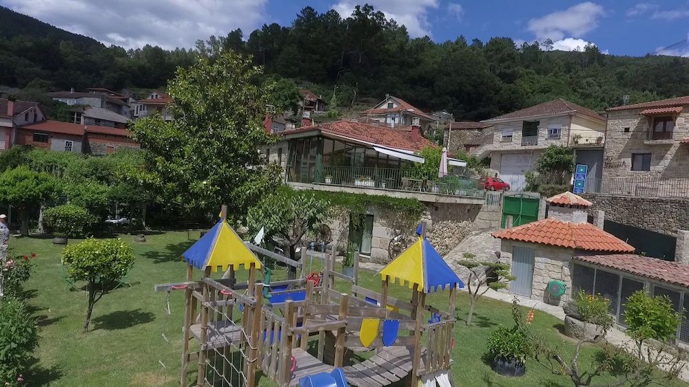 Casas Rurales A Chairiña Y A Revolta 1 Casas Rurales A Chairiña Y A Revolta 1