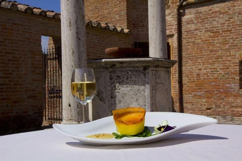 Castello di Leonina 2