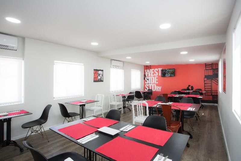 Casual Madrid del Teatro 3