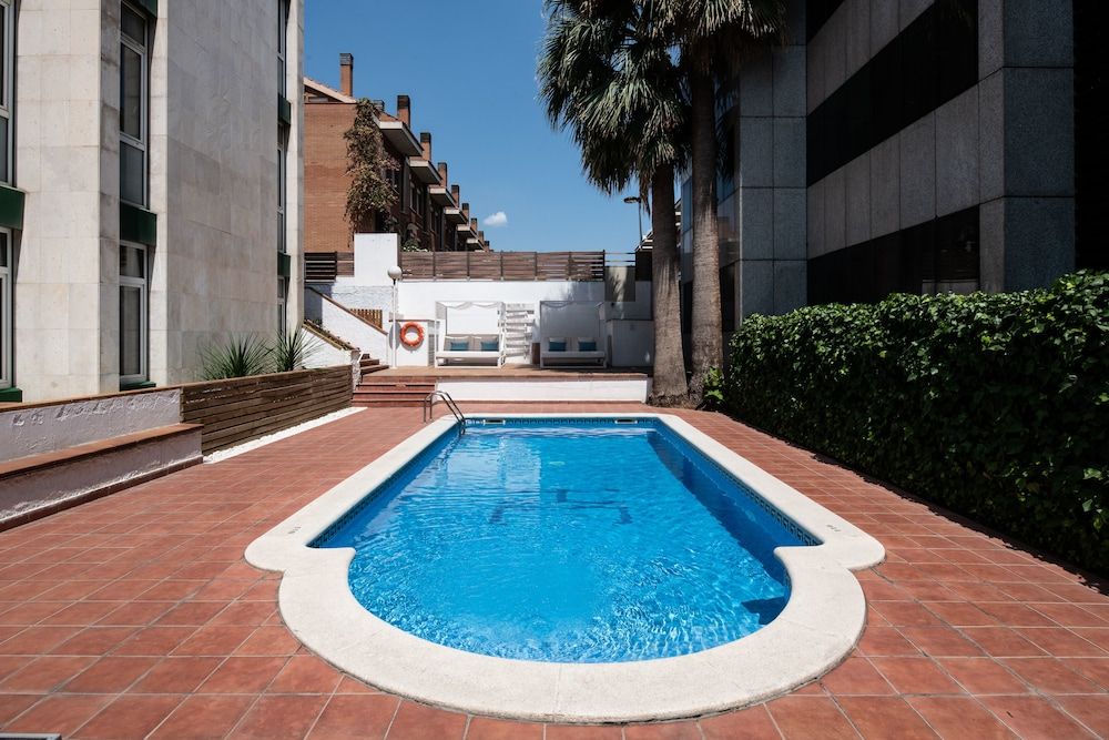 Catalonia Bristol 1 Catalonia Bristol 1